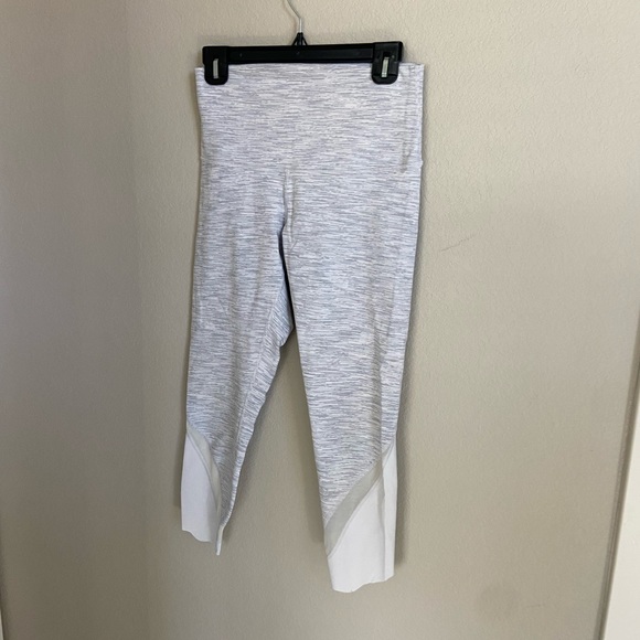 Lululemon Wunder Under Crop II *Scallop 23" Silver - Picture 6 of 9